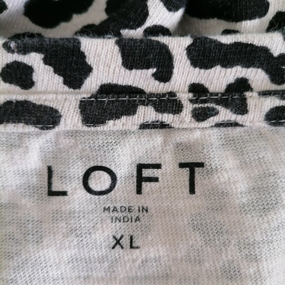 LOFT Womens Cream Black Leopard Animal Print Sweatshirt Like Tshirt Size XL - Picture 5 of 6